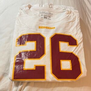 Vintage Redskins/Commanders Clinton Portis tee shirt
